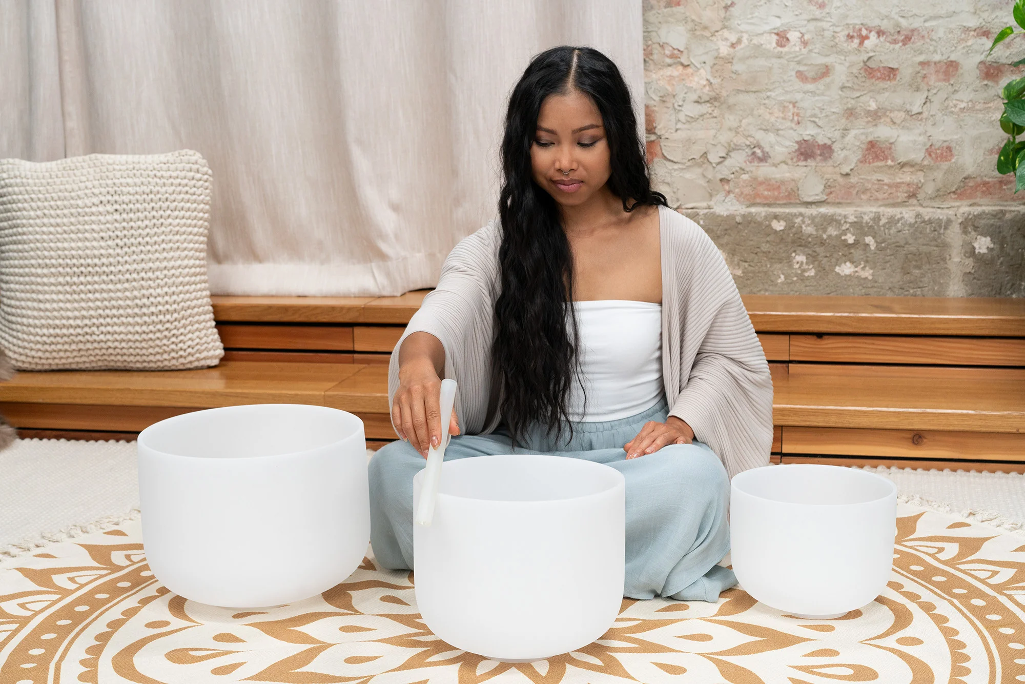 Meinl Sonic Energy Crystal Singing Bowl Set, Brow, Heart & Sacral Chakra - Image 2