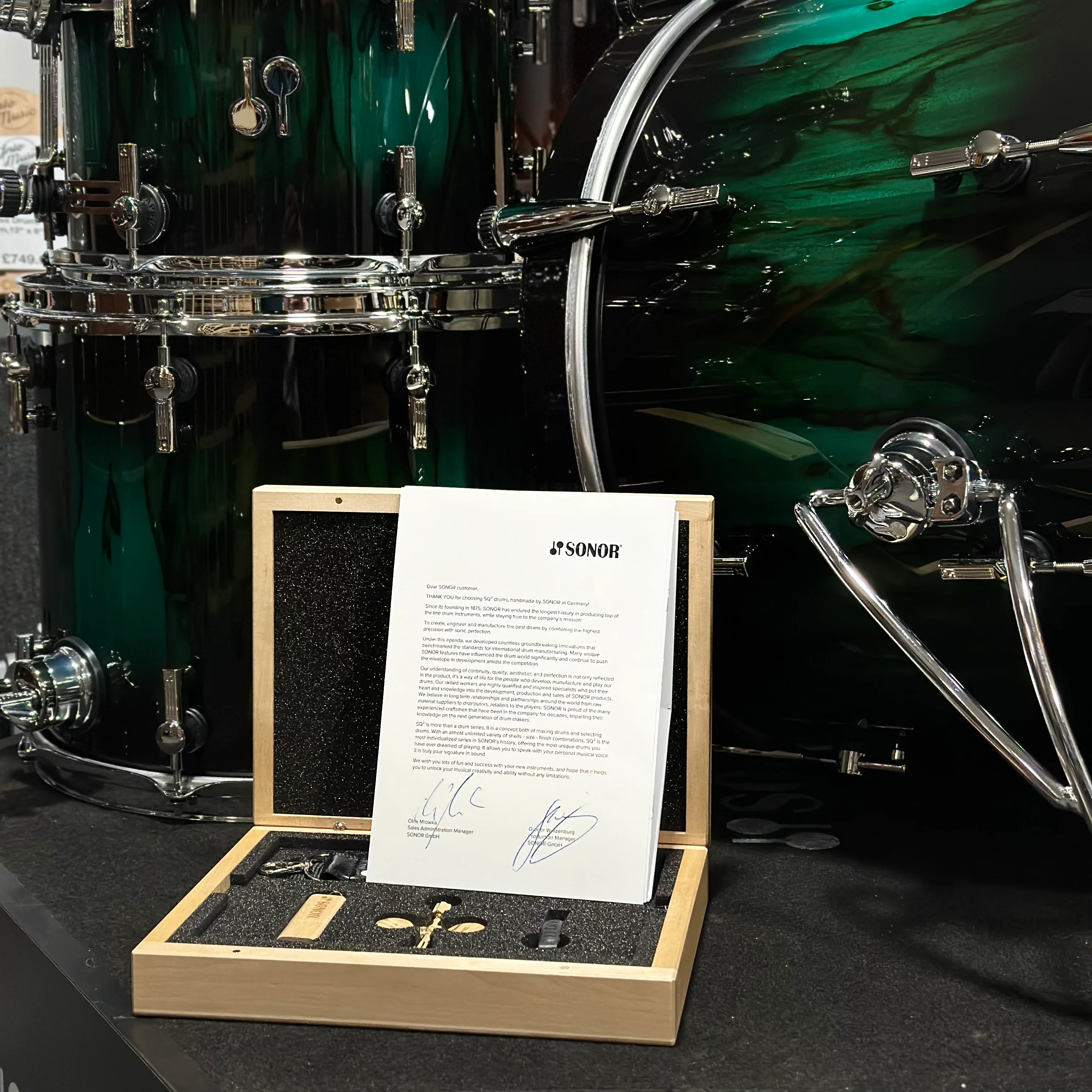 Sonor SQ2 Birch Green Burst Over African Marble Drum Kit - Image 3